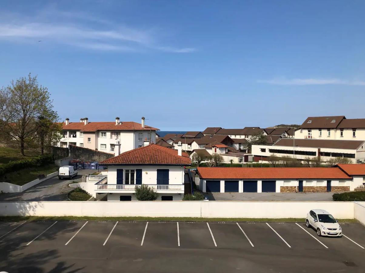 Appartement lumineux, avec balcon, à 200m de la plage Hendaye Extérieur photo